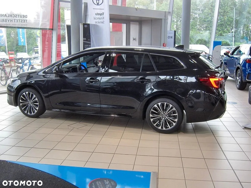 Toyota Corolla 2.0 Hybrid Style - 2
