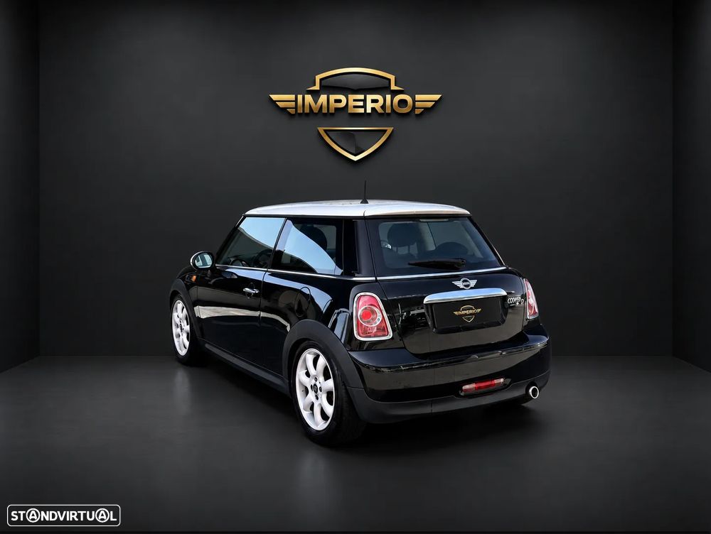 MINI 3 Portas Cooper D - 5