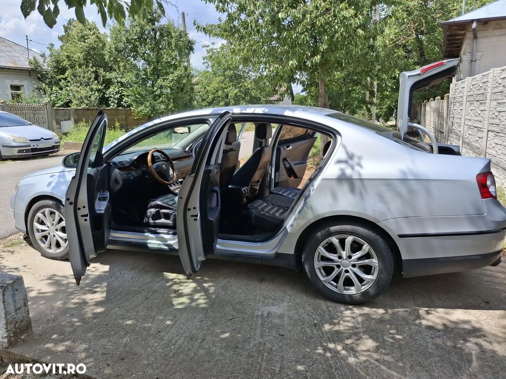 Volkswagen Passat - 2