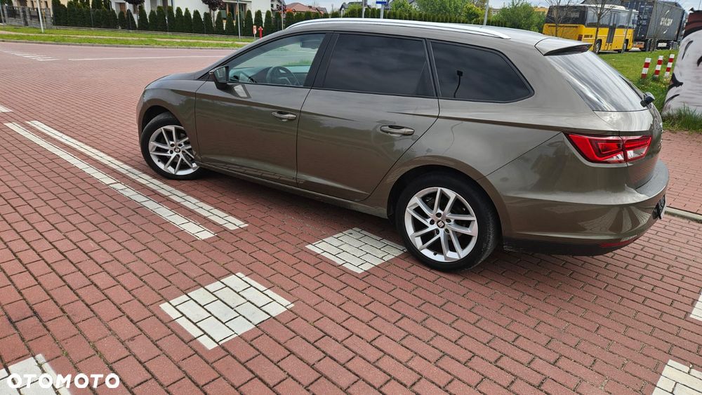Seat Leon 2.0 TDI DPF Ecomotive DSG FR - 6
