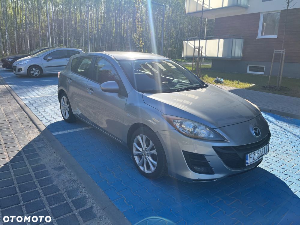 Mazda 3 1.6 Exclusive + - 1