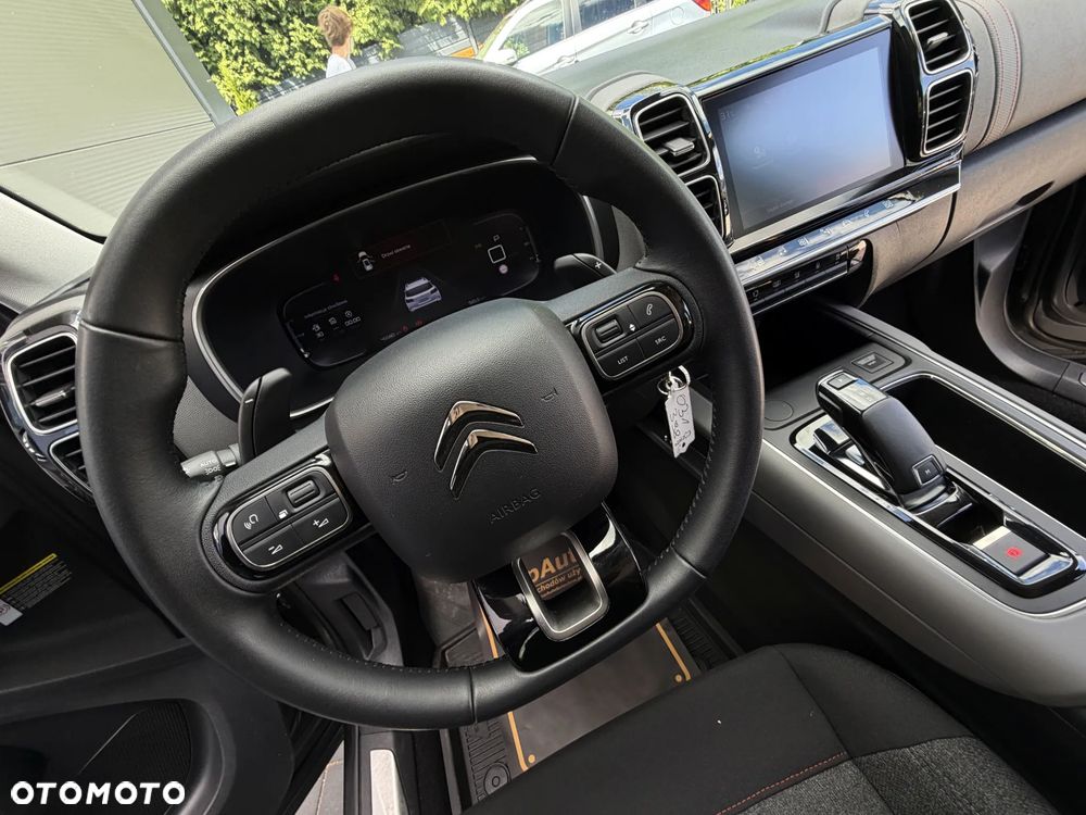 Citroën C5 Aircross 1.6 PureTech Live EAT8 - 29