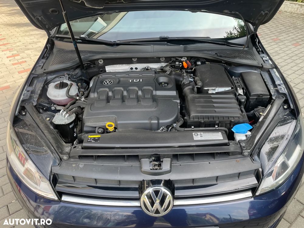 Volkswagen Golf 1.6 TDI DPF BMT Trendline - 16