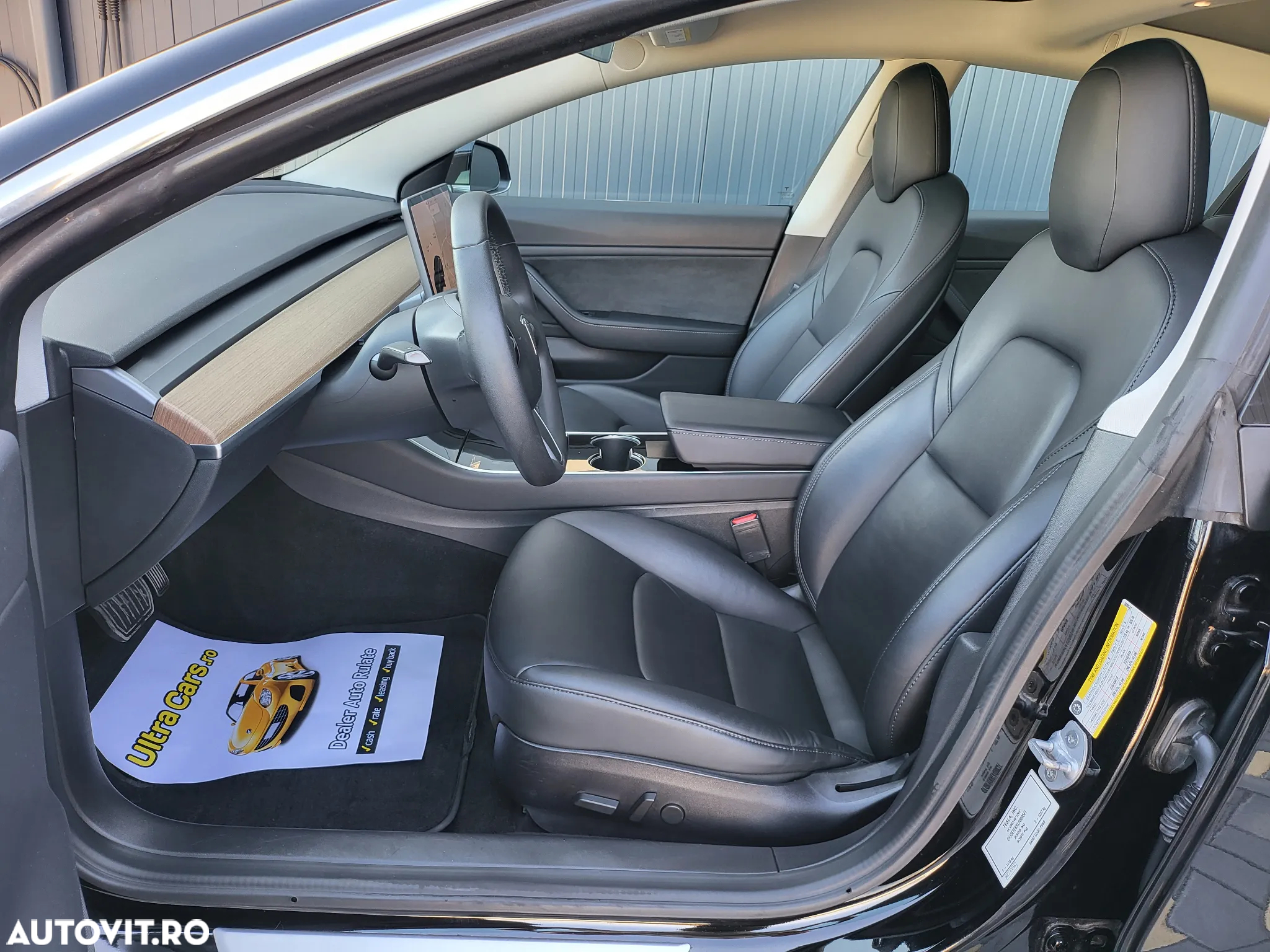 Tesla Model 3 Langstreckenbatterie Allradantrieb Dual Motor - 15