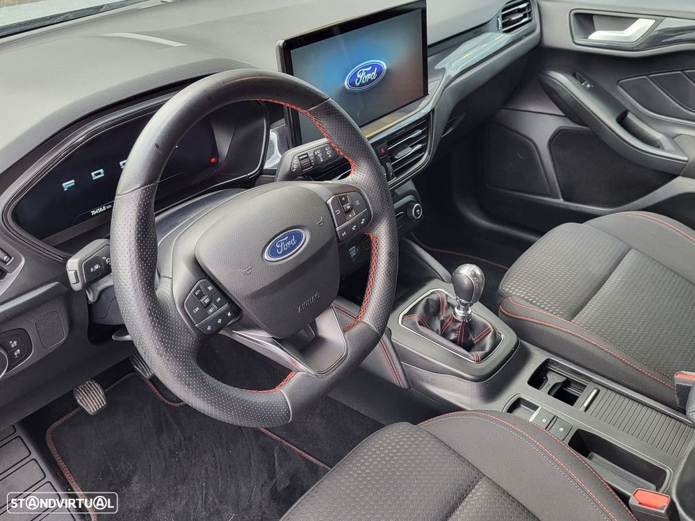 Ford Focus SW 1.0 EcoBoost MHEV ST-Line X - 24