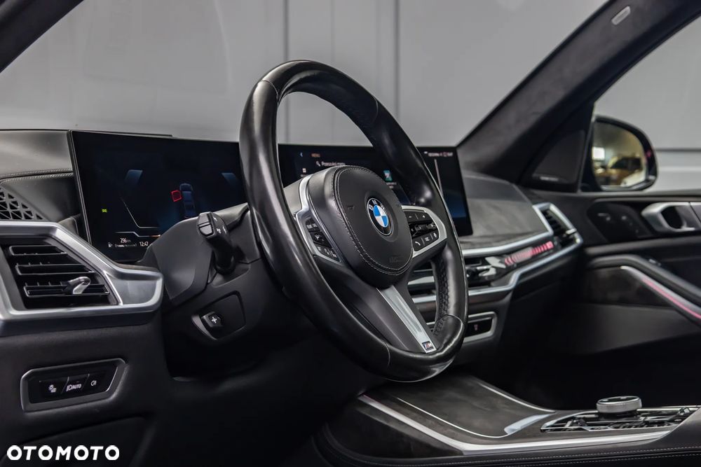 BMW X7 xDrive40d mHEV - 17