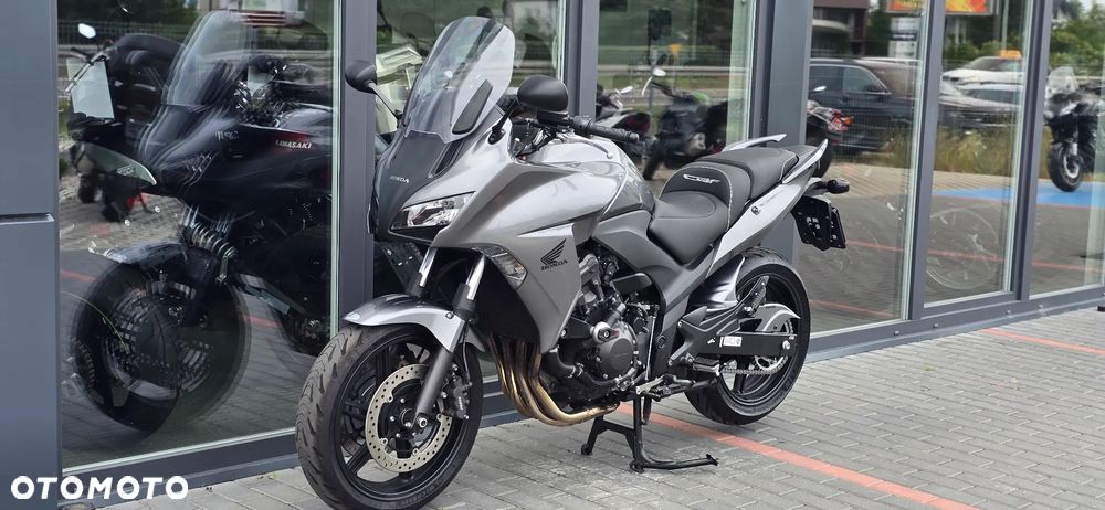 Honda CBF - 26