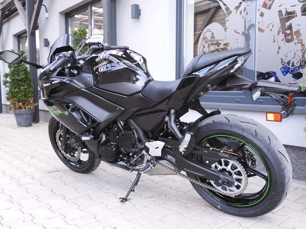 Kawasaki Ninja - 27