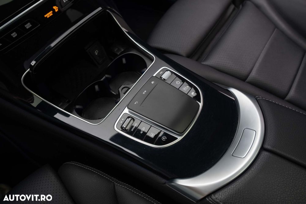 Mercedes-Benz GLC Coupe 300 4MATIC MHEV - 20