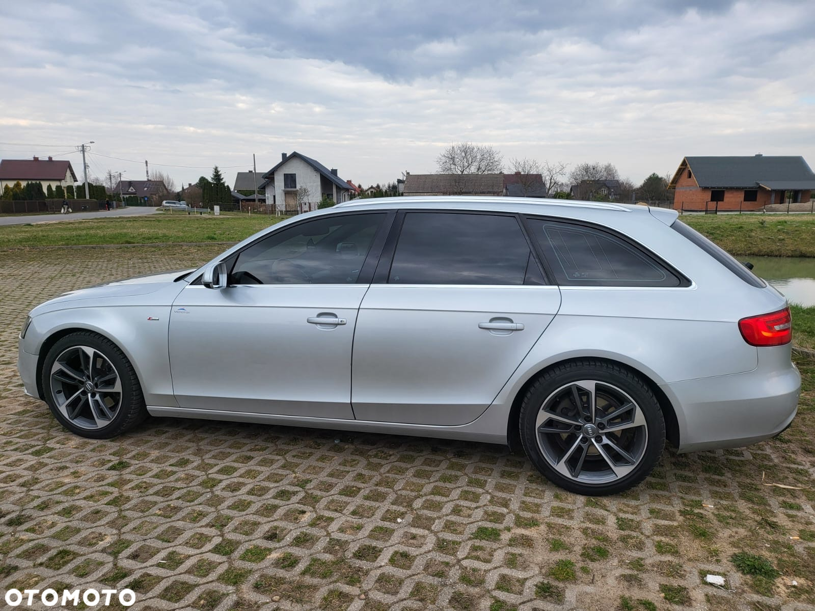 Audi A4 Avant 2.0 TDI DPF S line Sportpaket - 7