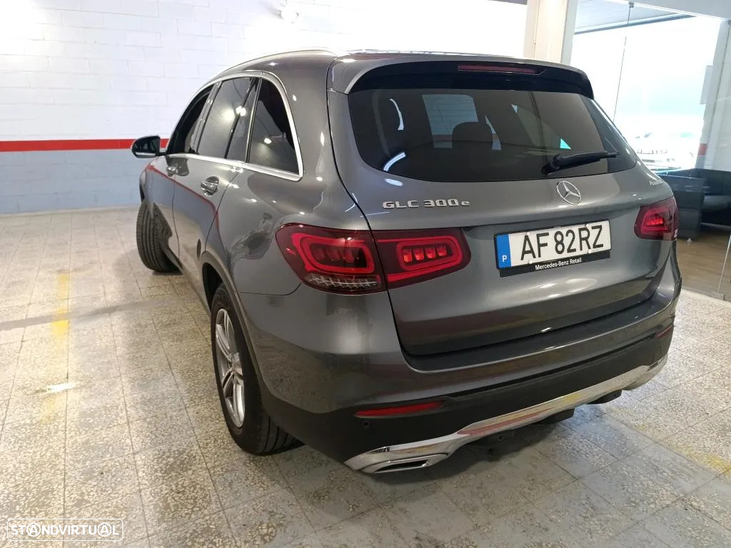 Mercedes-Benz GLC 300 e 4Matic - 2