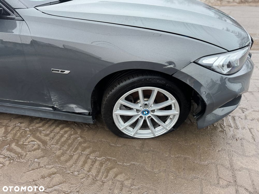 BMW Seria 3 320e PHEV sport - 29