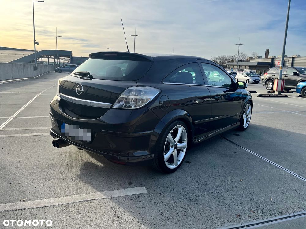 Opel Astra III GTC 1.8 Sport - 7