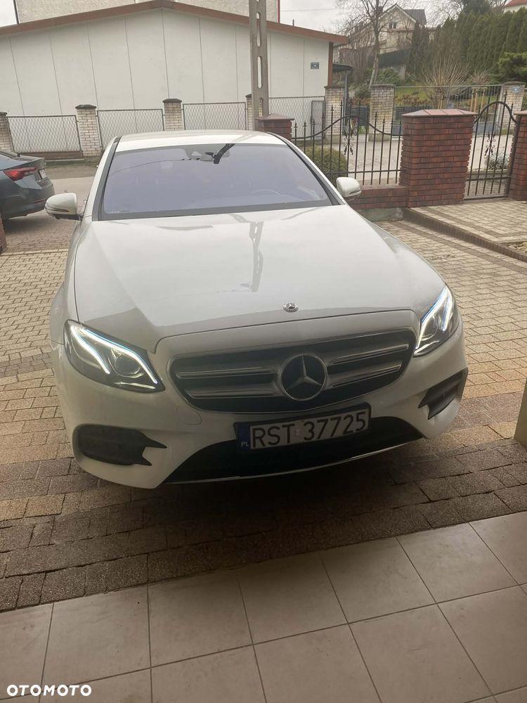 Mercedes-Benz Klasa E 220 d 9G-TRONIC - 2
