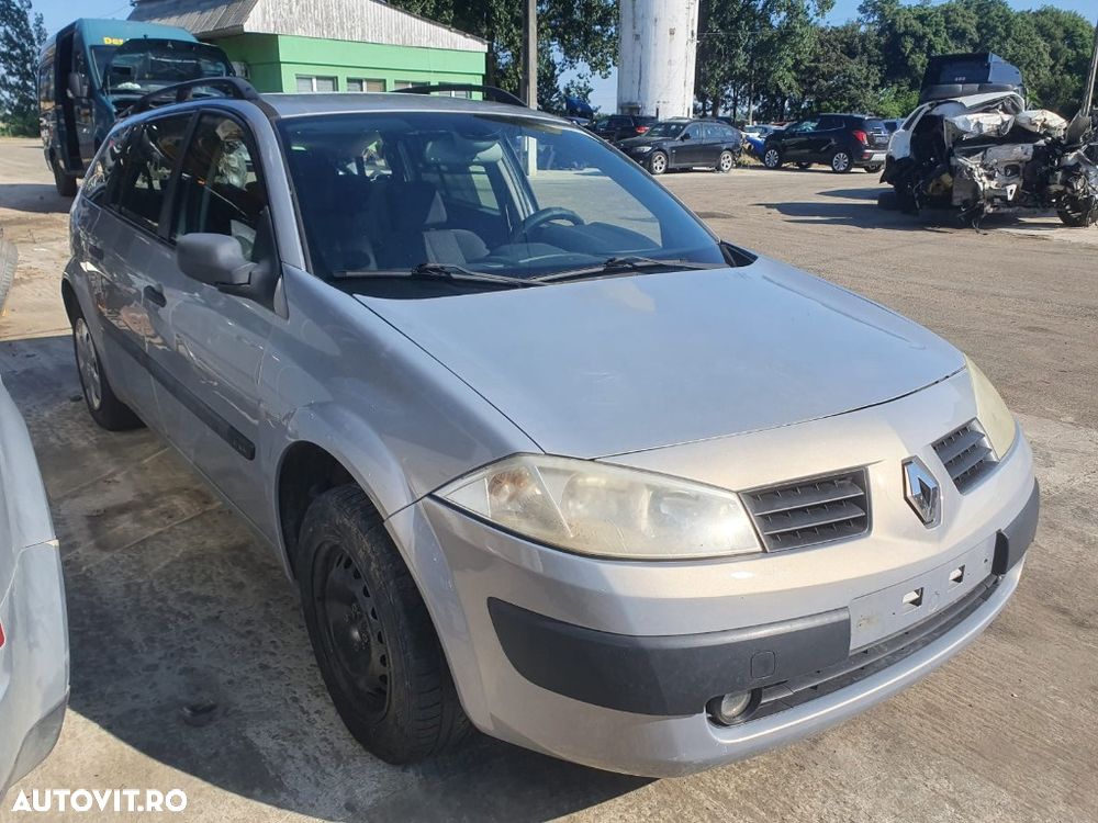Dezmembrez Renault Megane 2 motor  1.6 benzina 112cp, K4M, Clio cutie de viteze dezmembrari piese - 2