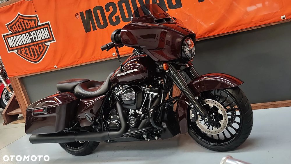 Harley-Davidson Touring Street Glide - 35