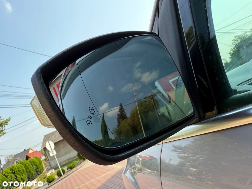 Ford C-MAX 1.6 TDCi Edition - 17