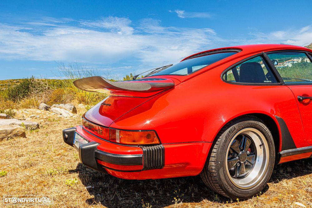 Porsche 911 Série G - 5