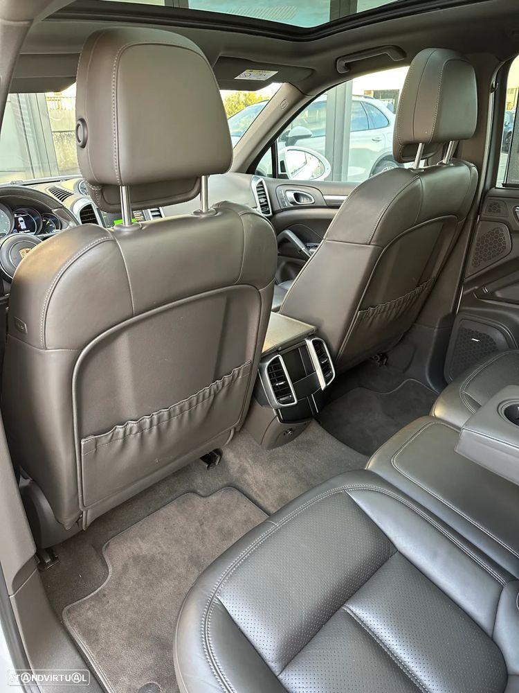 Porsche Cayenne S Tiptronic S - 23