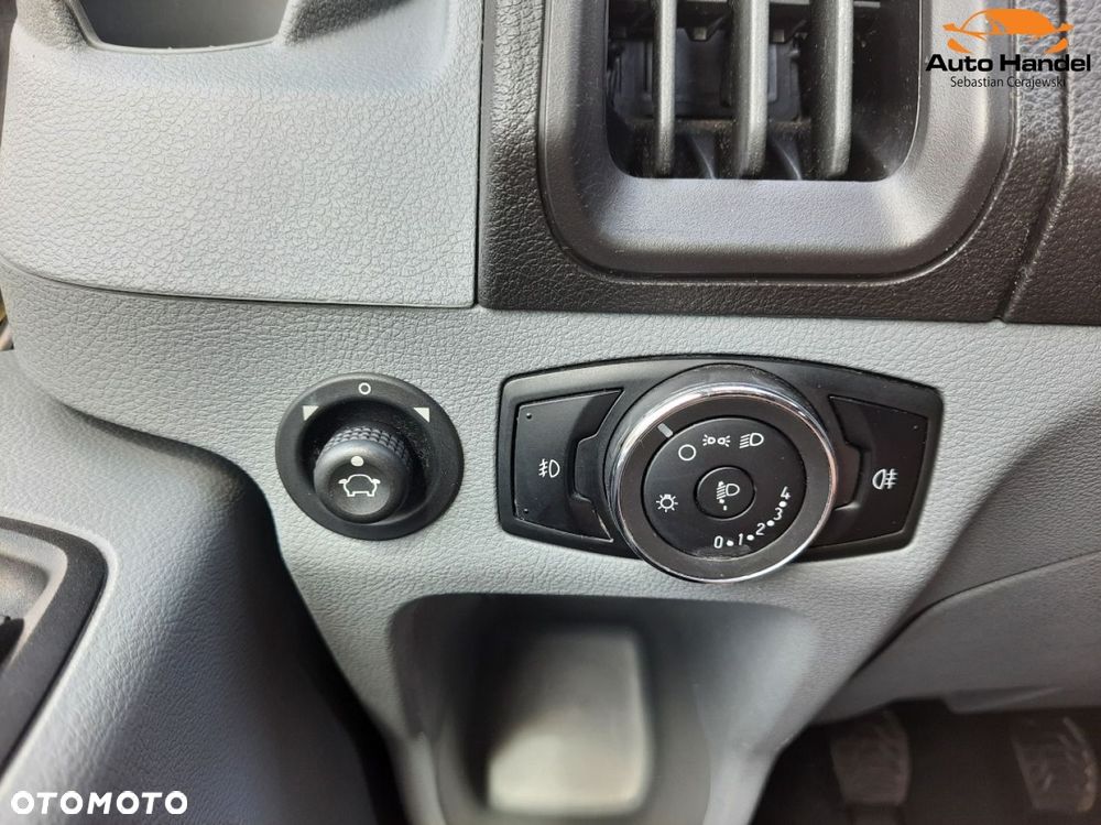 Ford Transit - 22
