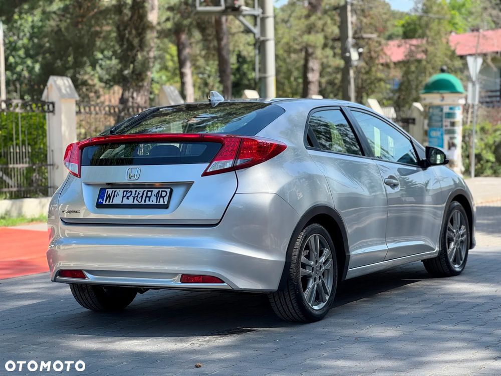 Honda Civic 1.8 Executive NAVI - 16
