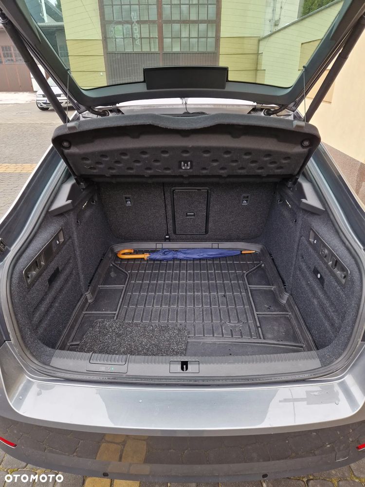 Skoda Superb 2.0 TDI SCR Sportline DSG - 9