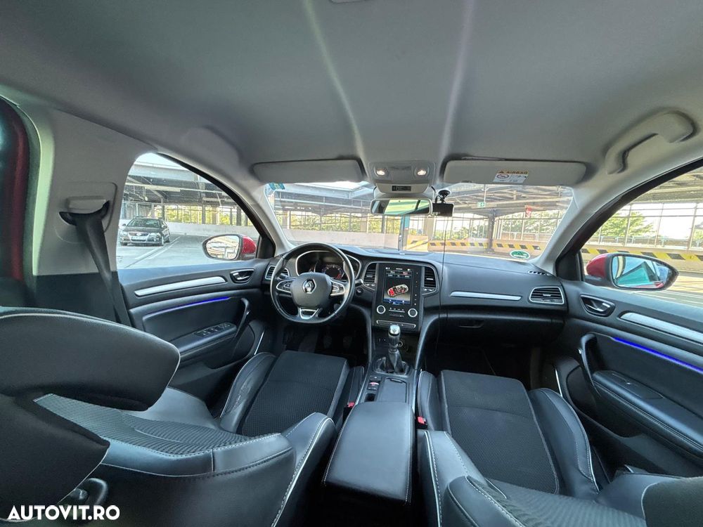 Renault Megane ENERGY dCi 110 Start & Stop Bose Edition - 10