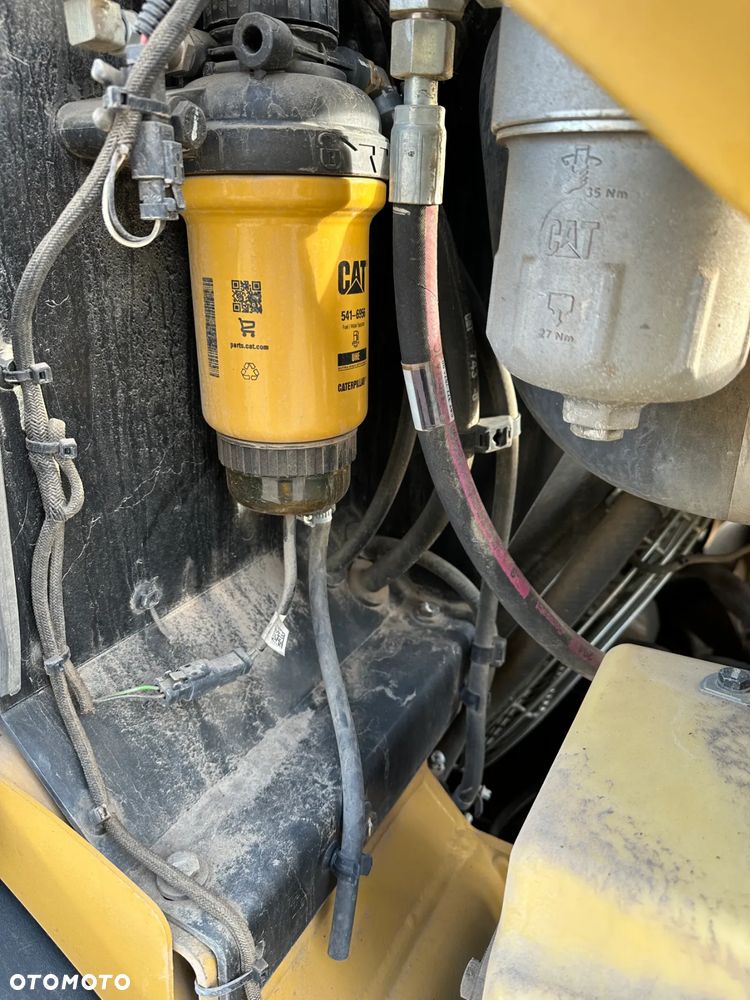 Caterpillar 907M - 32