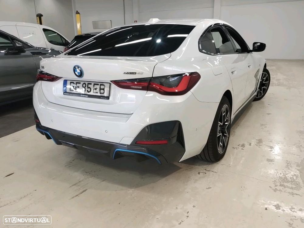 BMW i4 eDrive40 Pack Desportivo M - 3