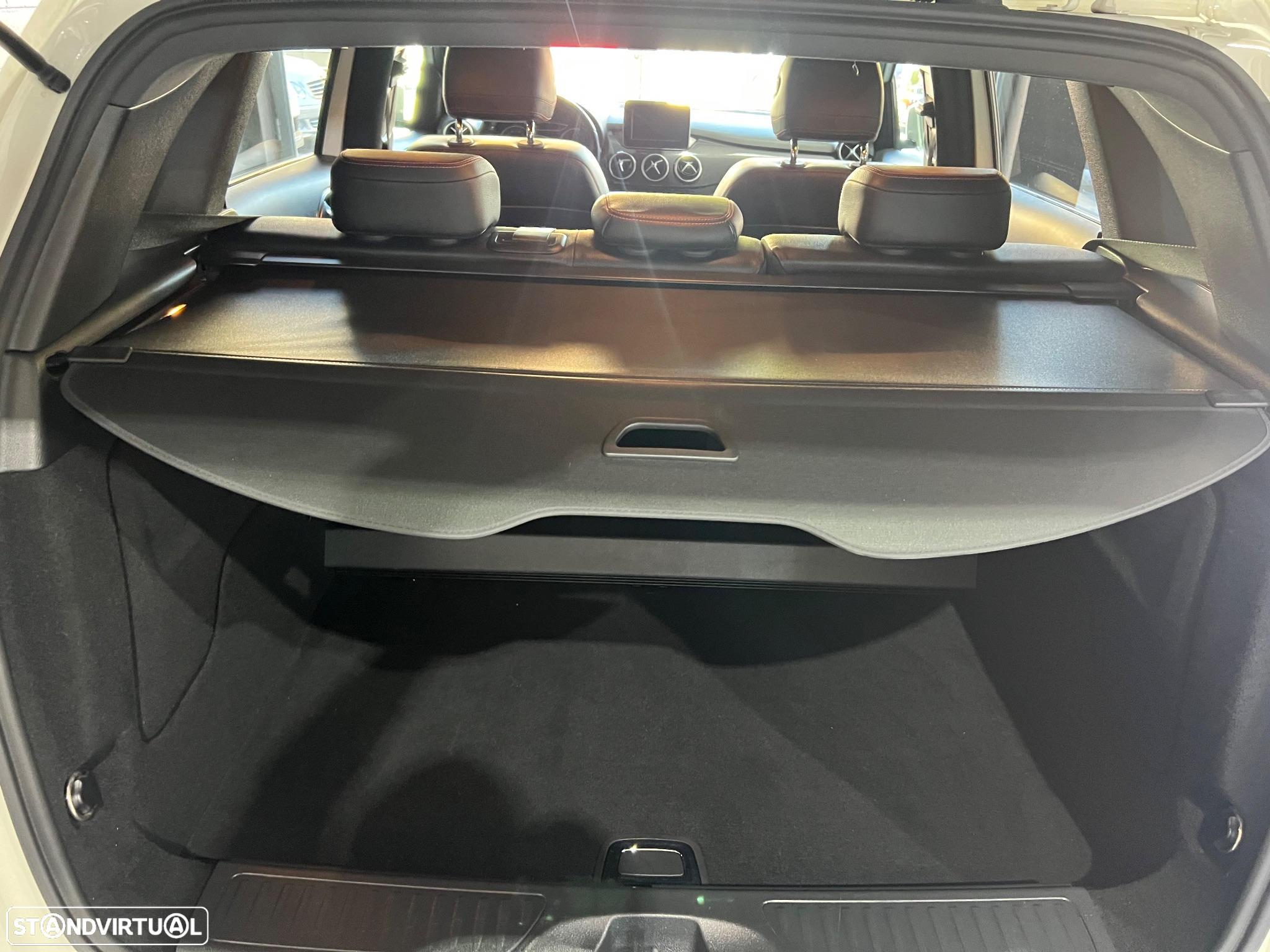 Mercedes-Benz B 220 (CDI) d 7G-DCT AMG Line - 23