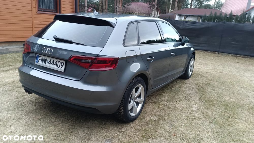 Audi A3 Sportback - 4