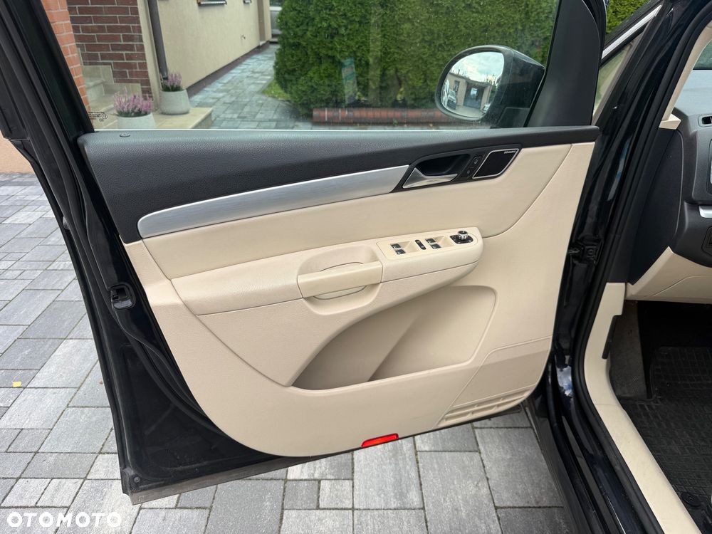 Volkswagen Sharan 2.0 TDI DSG Blue Motion Highline - 36