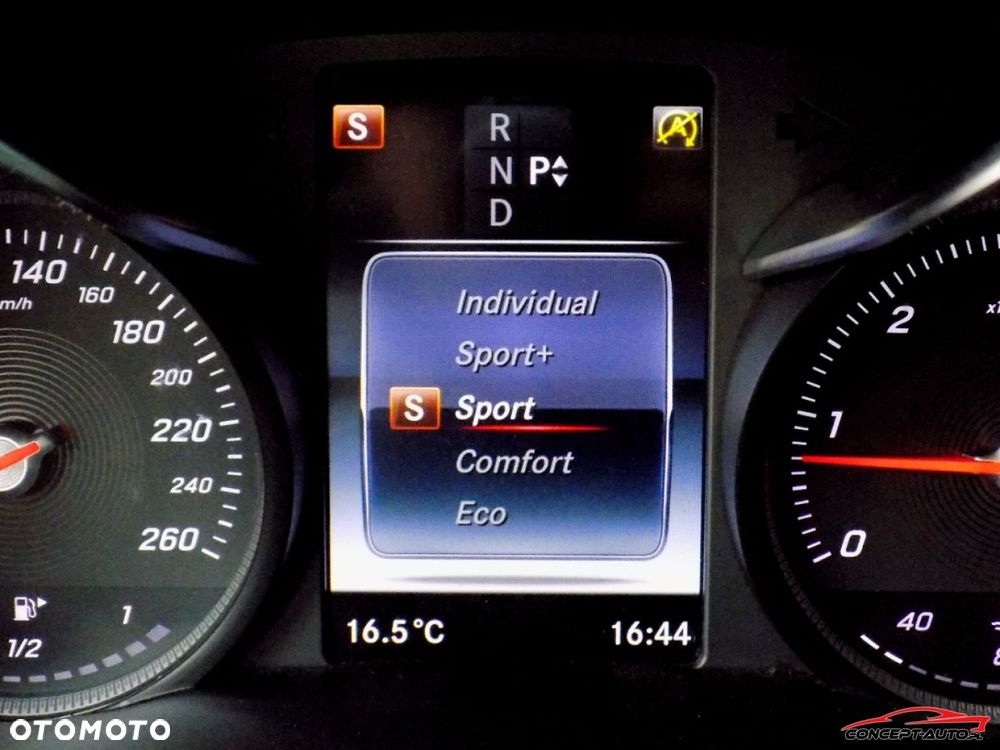 Mercedes-Benz GLC - 30