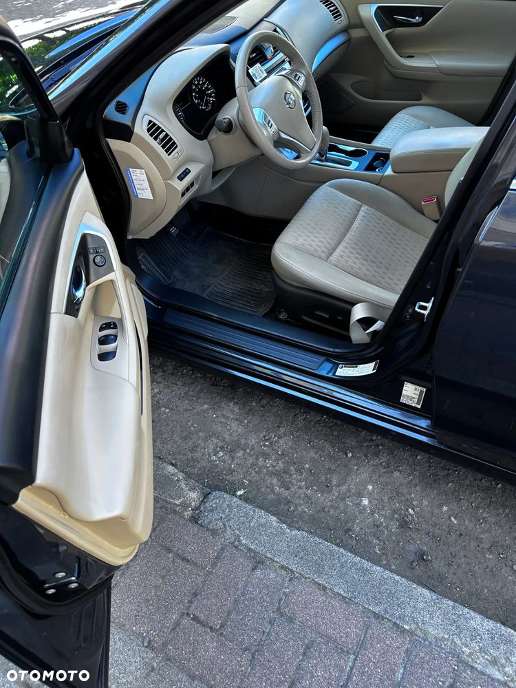 Nissan Altima - 20