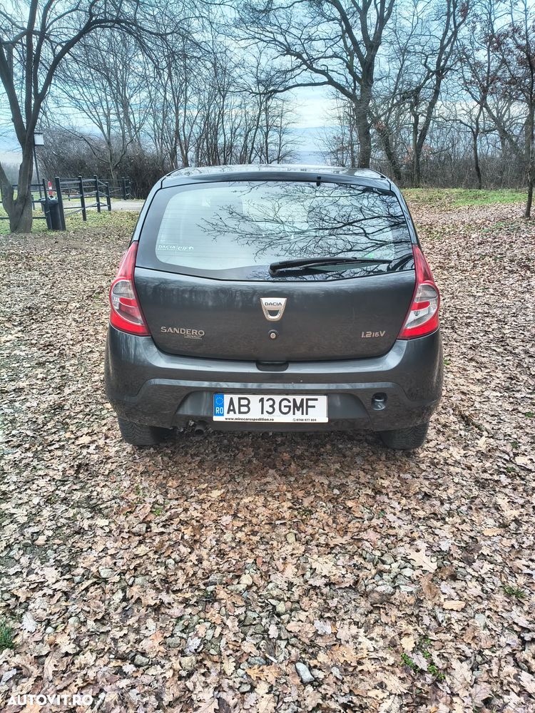 Dacia Sandero 1.2 16V - 11