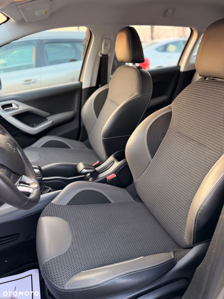 Peugeot 2008 PureTech 110 Stop&Start Allure - 19