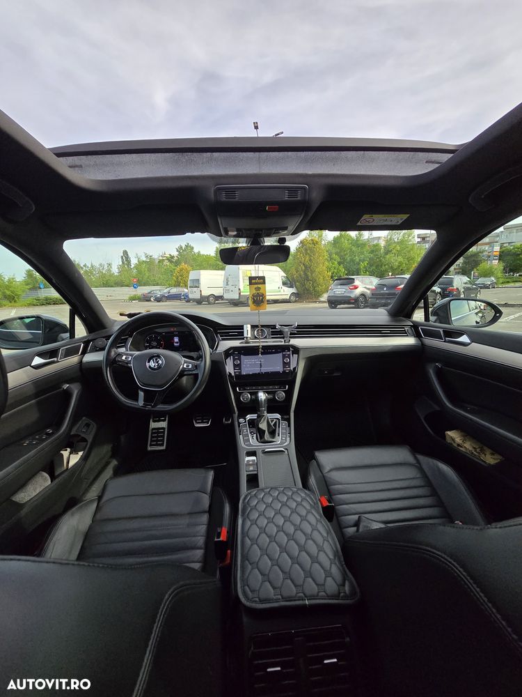 Volkswagen Passat - 11