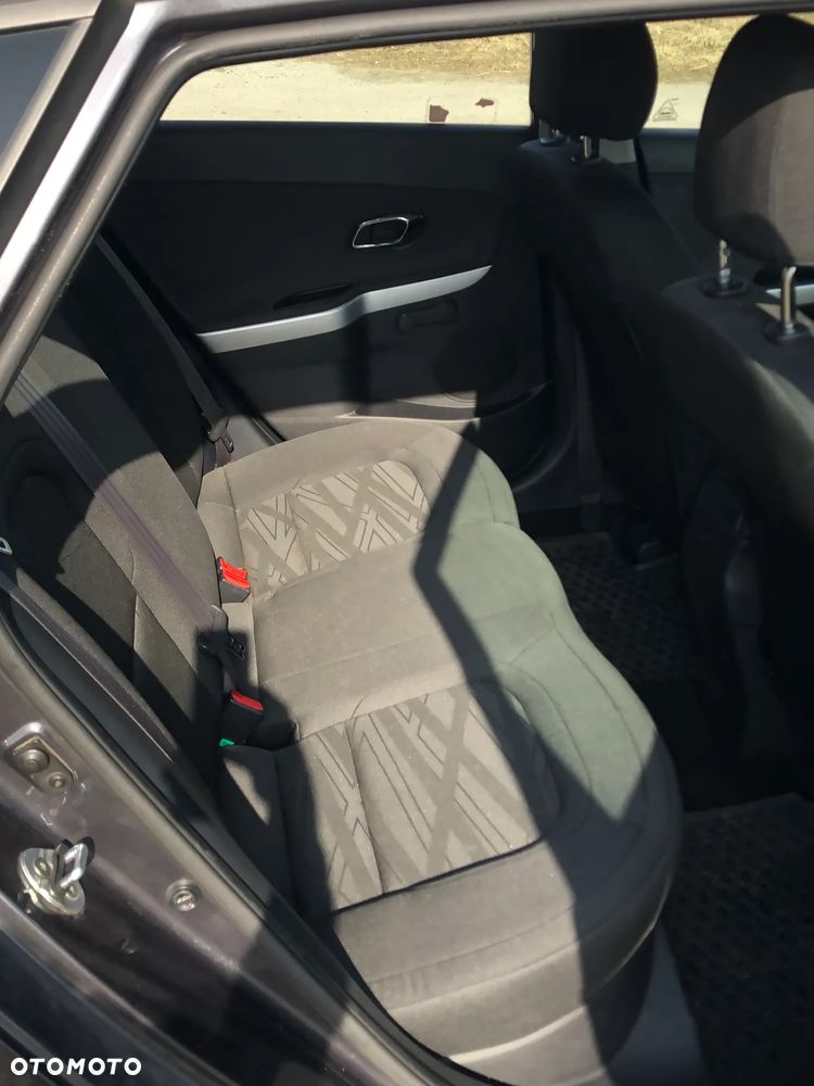 Kia Ceed 1.6 CRDi L - 12