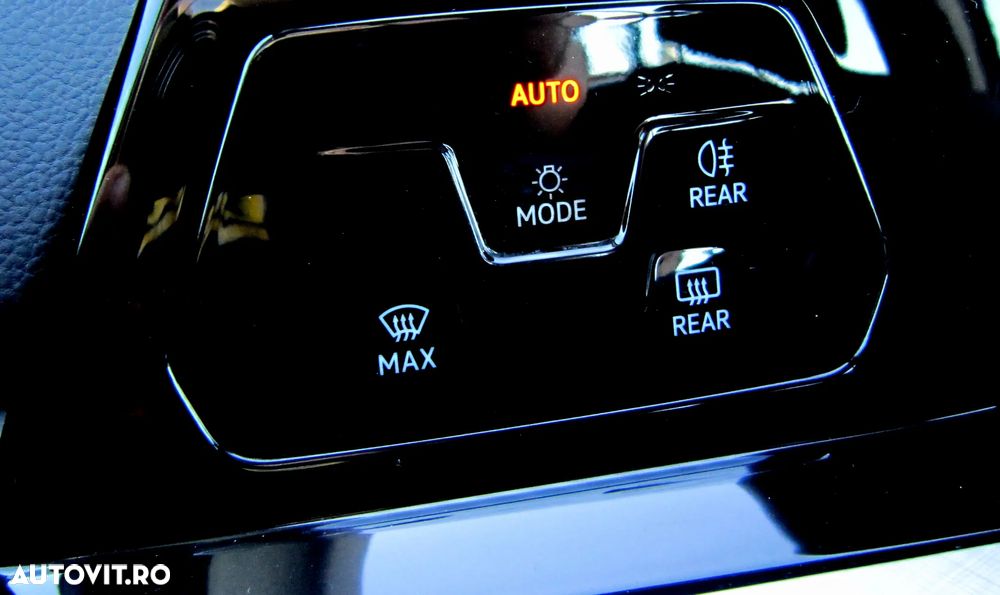 Volkswagen Golf - 27