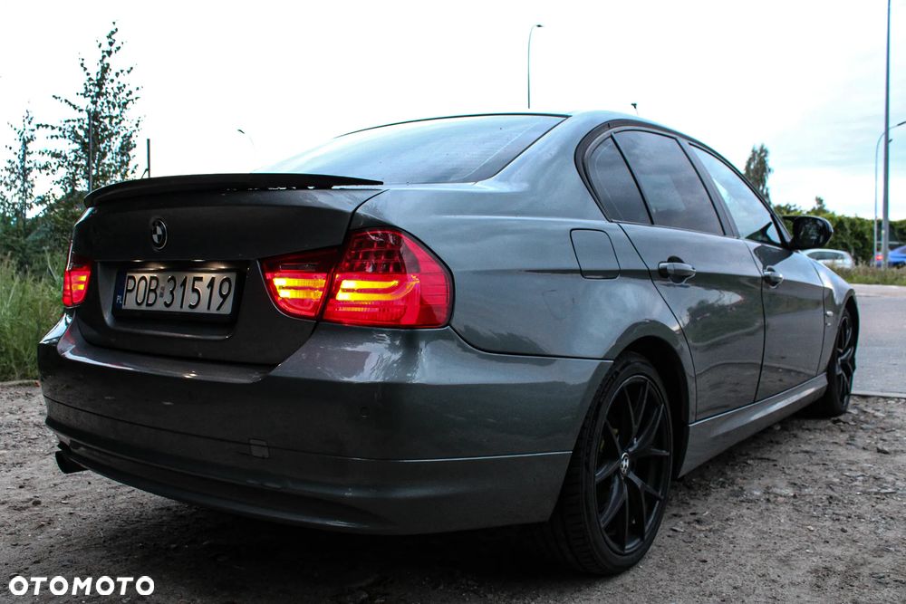 BMW Seria 3 320d xDrive - 3