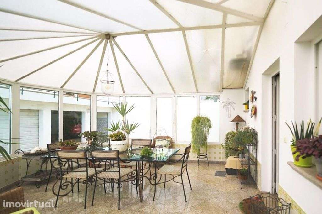 Moradia com 2 pisos em Jovim, Gondomar, com piscina, garagem e jardim - Grande imagem: 5/33