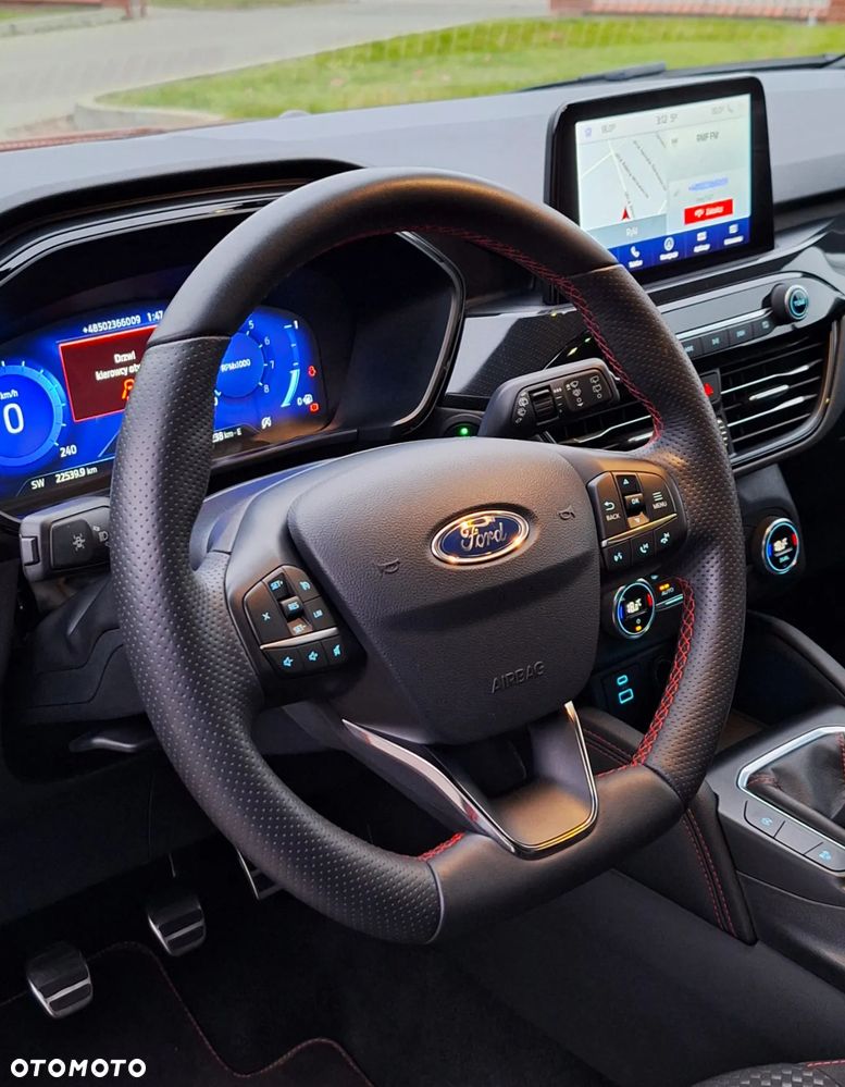 Ford Kuga 1.5 EcoBoost ST-LINE - 20