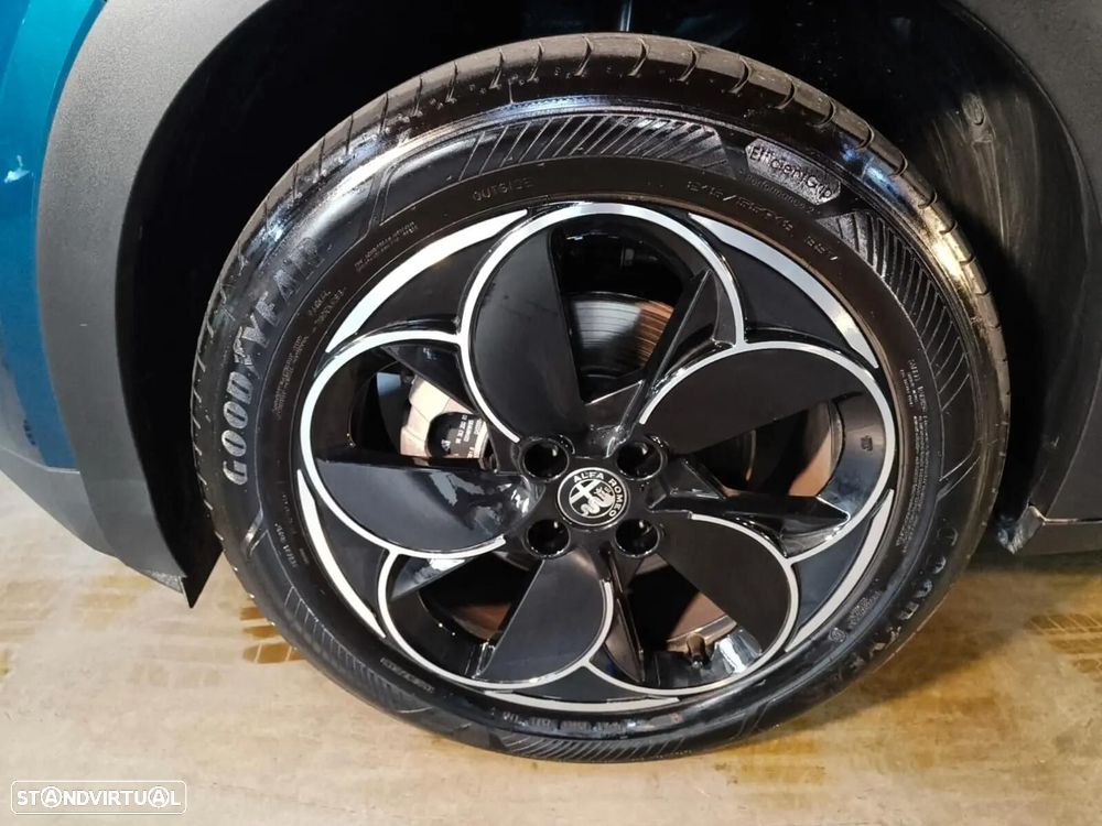 Alfa Romeo Junior Elletrica 50 kWh - 38
