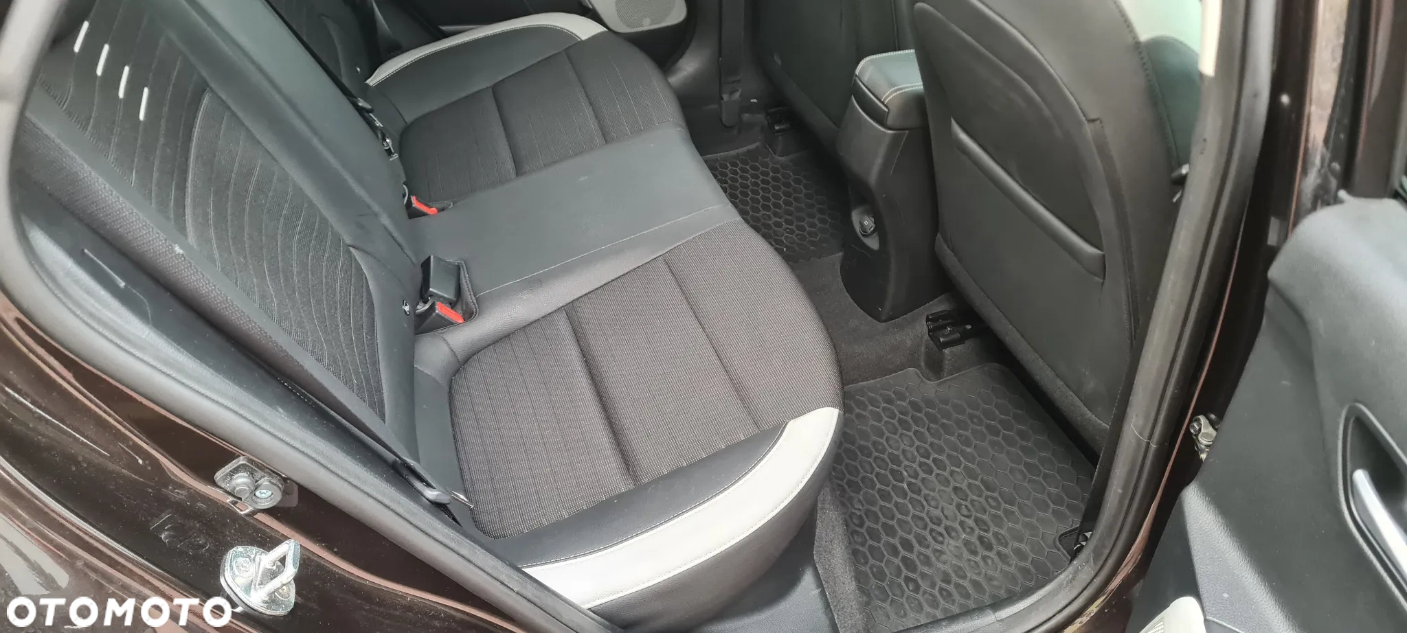 Kia Stonic 1.4 L - 15