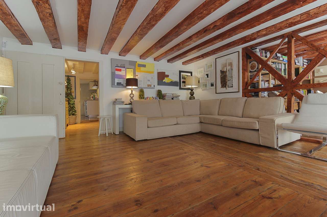 Apartamento T3 +1 com pátio em São Bento, Príncipe Real - Grande imagem: 2/26