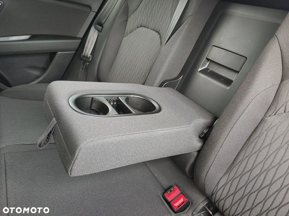 Seat Leon 2.0 TDI DPF Start&Stop DSG Style - 36