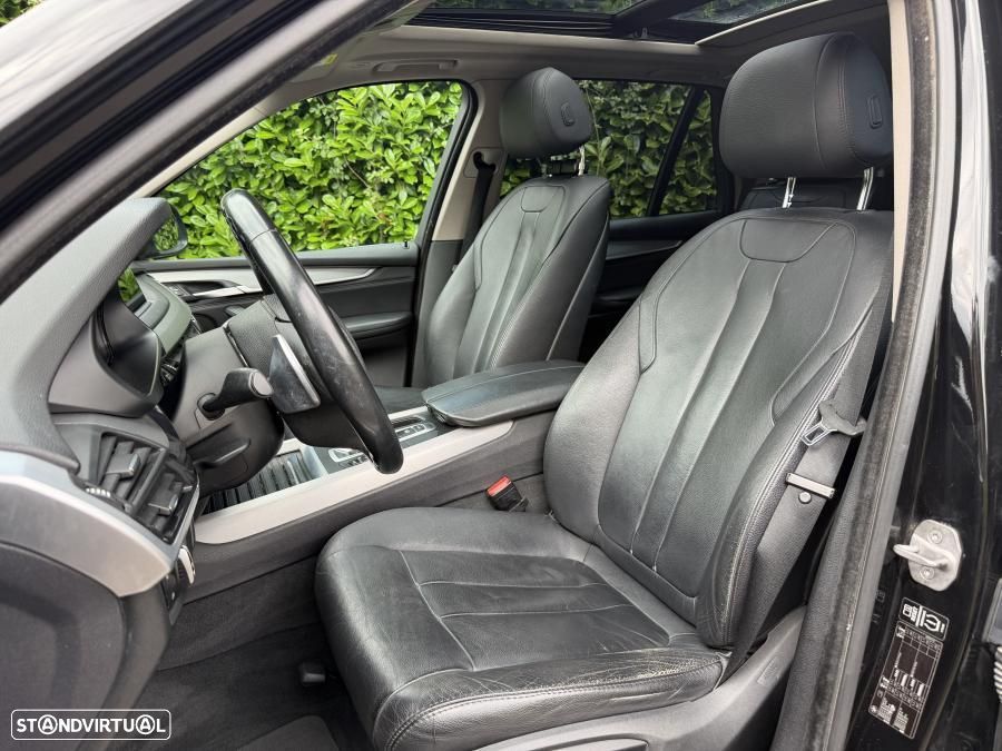 BMW X5 25 d sDrive Comfort 7L - 12
