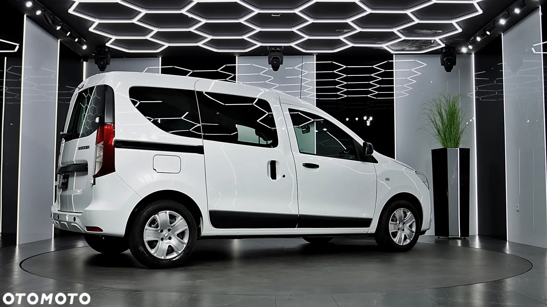 Dacia Dokker 1.5 Blue dCi Laureate - 9