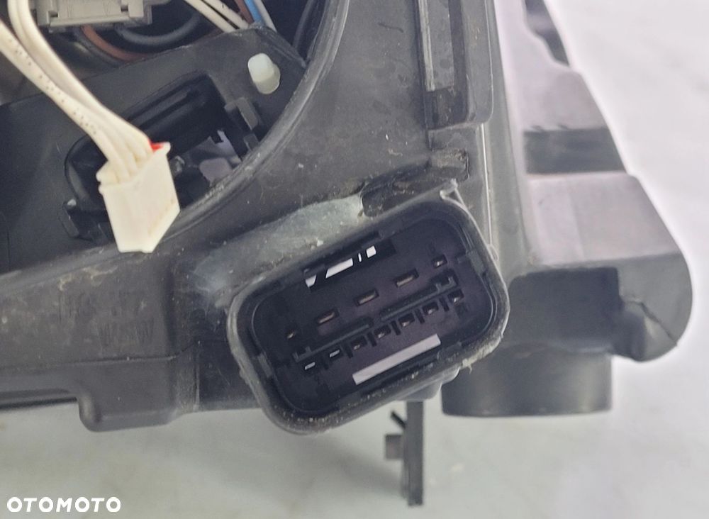 LAMPA LEWY PRZÓD PRZEDNIA BMW X1 E84 EUROPA XENON NIESKRĘTNA 2990007 - 7