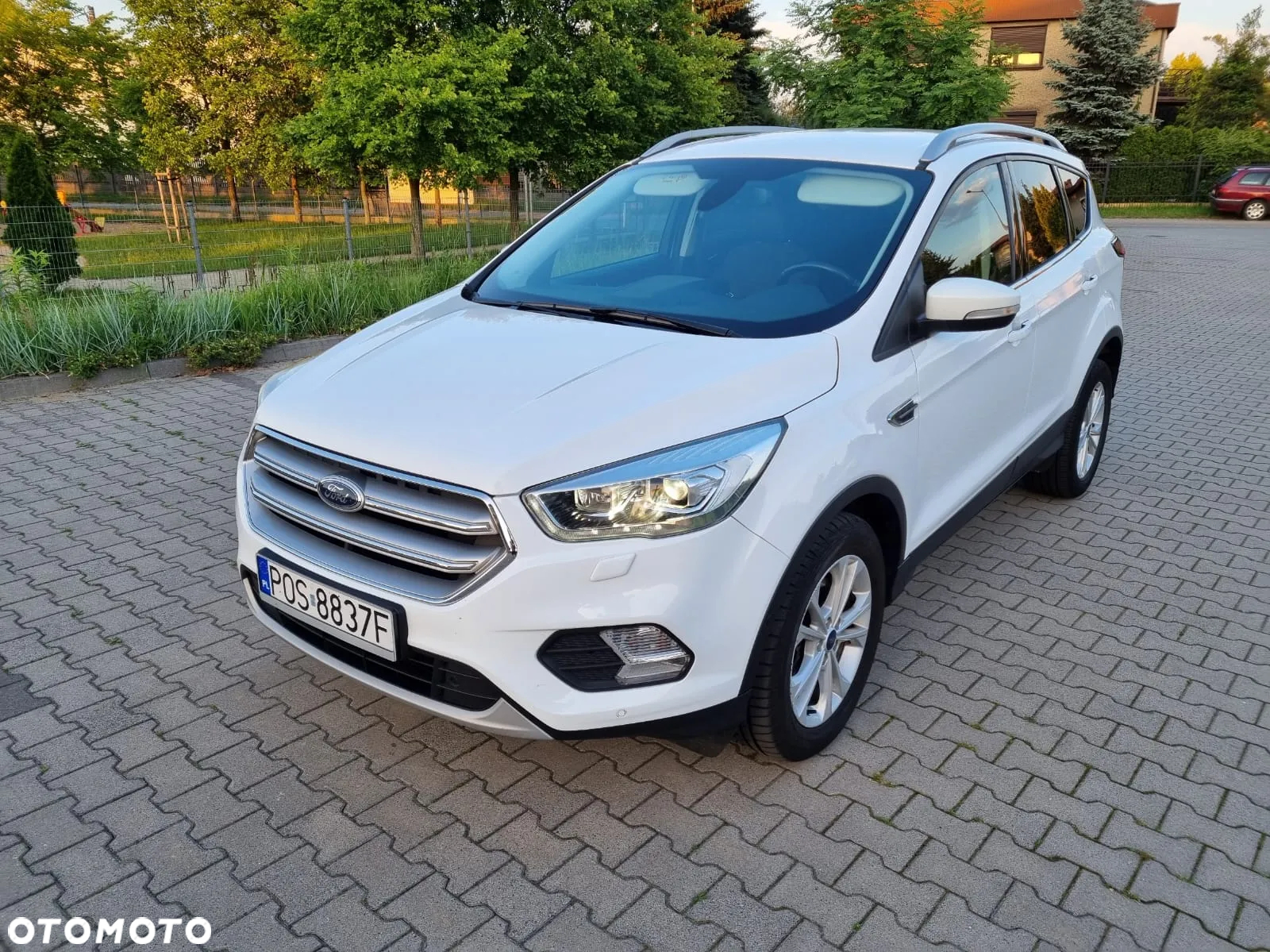 Ford Kuga - 9